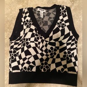 RSQ sweater vest